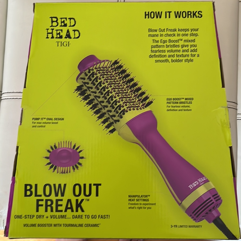 Bed Head TIGI Blow Out Freak One Step Dry to Volume Hair Tool - Picture 3 of 3